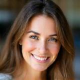 Portrait of satisfied customer Sofia Bianchi.